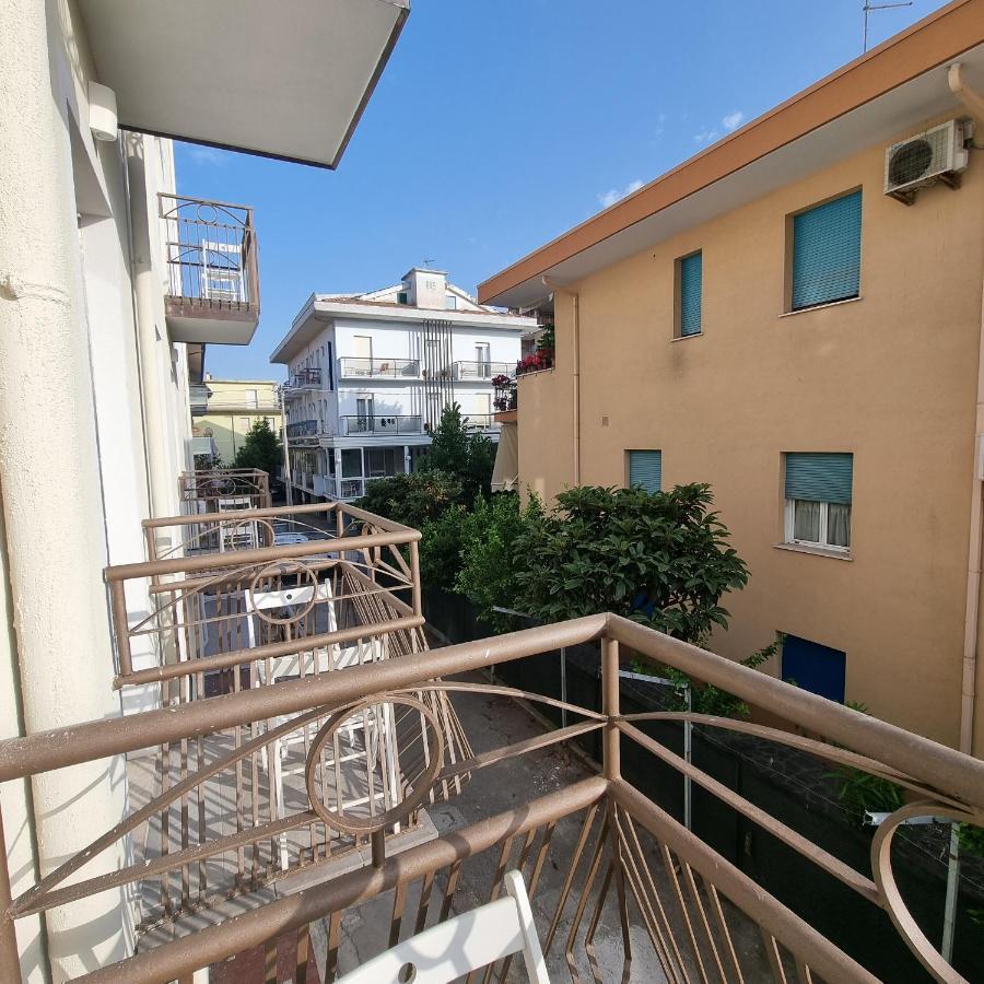 Mare Apartahotel 3*